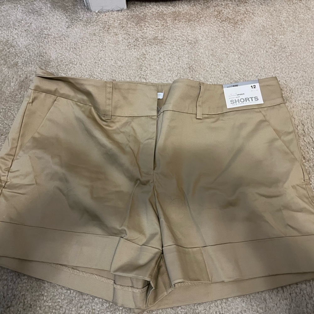 NWT khaki shorts